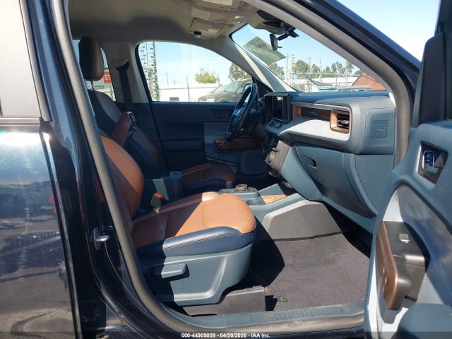 Ford Maverick Lariat