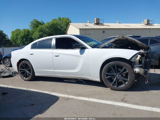Dodge Charger Sxt Rwd