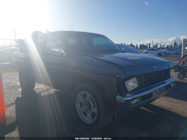 Salvage Nissan 4x2 Truck Image