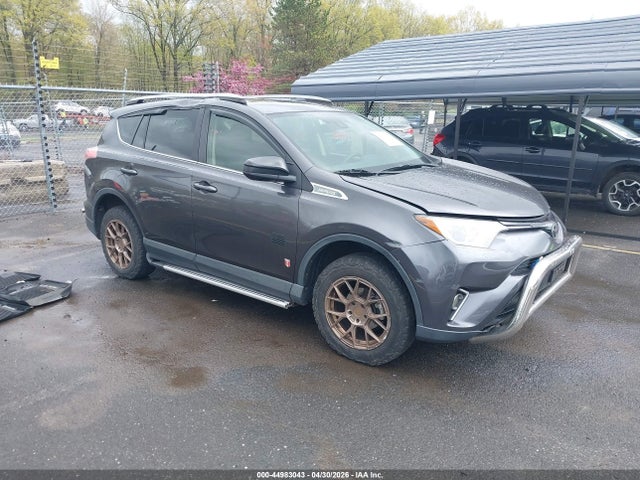 Salvage Toyota RAV4 Image