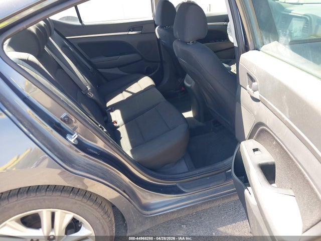Hyundai ELANTRA Sel