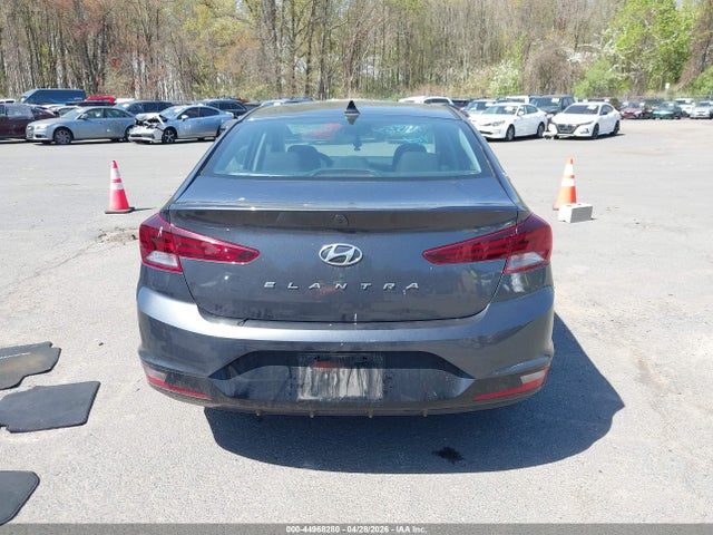 Hyundai ELANTRA Sel