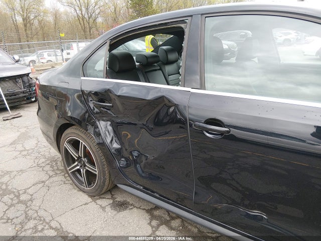 Volkswagen Jetta Gli Edition 30