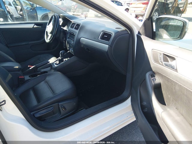 Volkswagen Jetta 2.5l Se