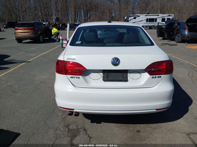 Volkswagen Jetta 2.5l Se