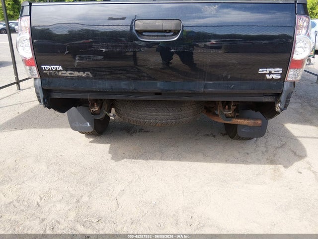 Toyota Tacoma Base V6
