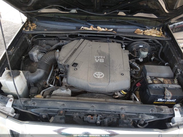 Toyota Tacoma Base V6