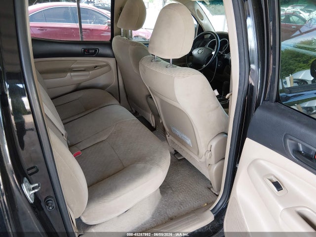 Toyota Tacoma Base V6