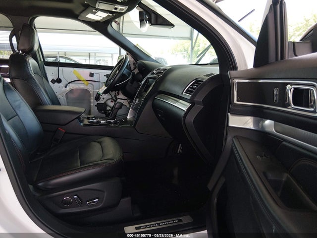 Ford Explorer Sport