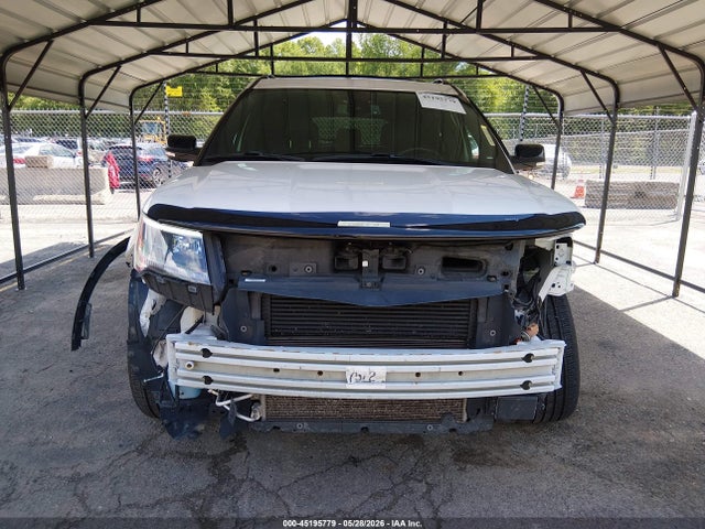 Ford Explorer Sport