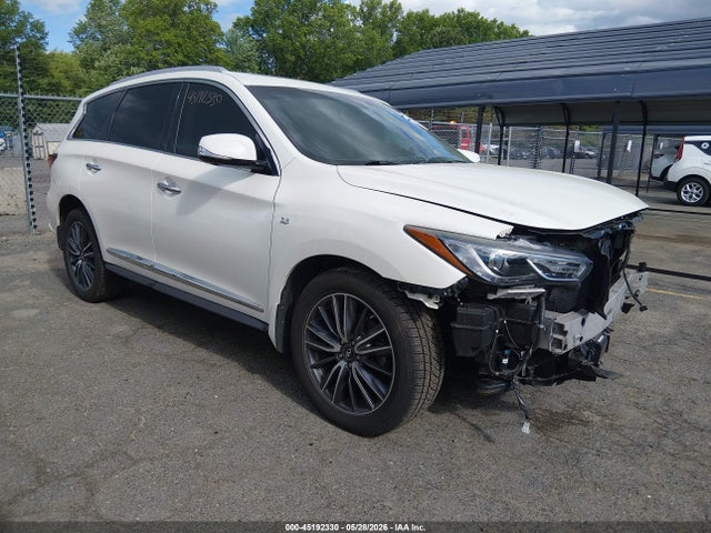 Salvage INFINITI Qx Image