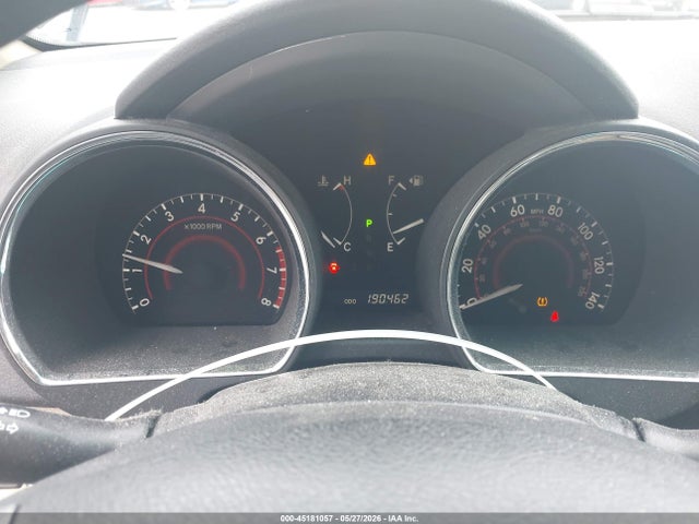 Toyota Highlander Base V6