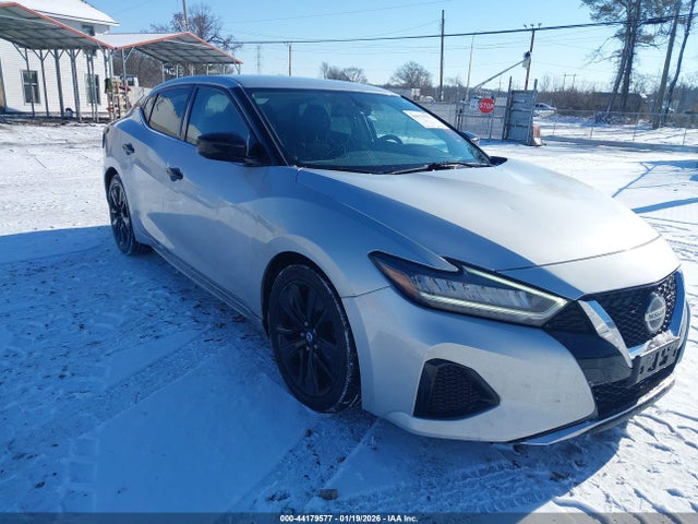 Salvage Nissan Maxima Image