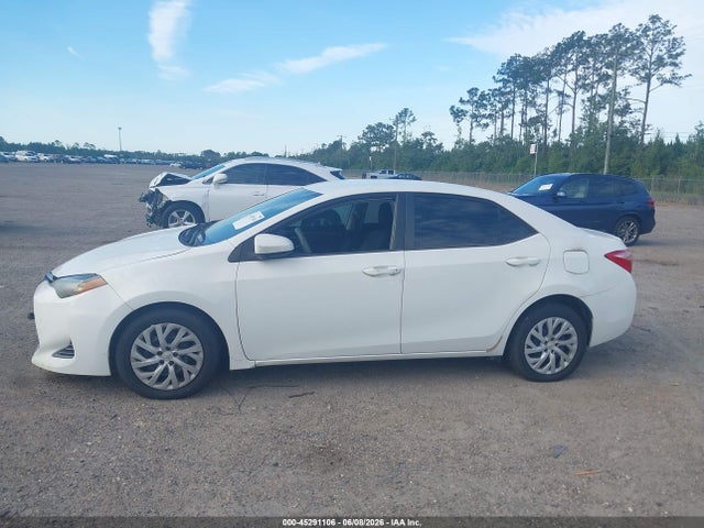 Toyota Corolla Le