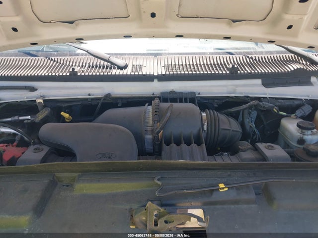Ford E-150 Commercial