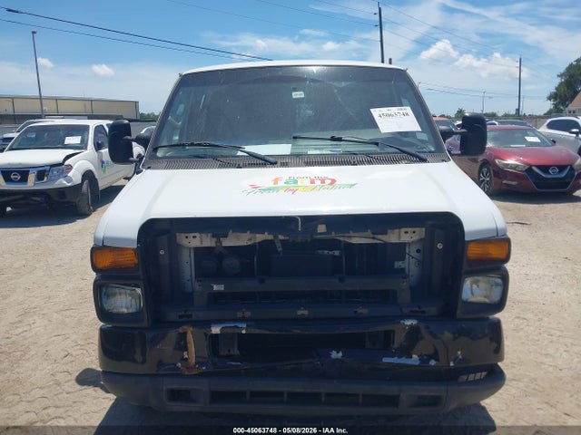 Ford E-150 Commercial