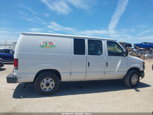 Ford E-150 Commercial