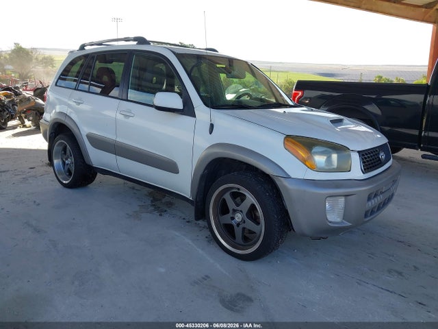 Salvage Toyota RAV4 Image
