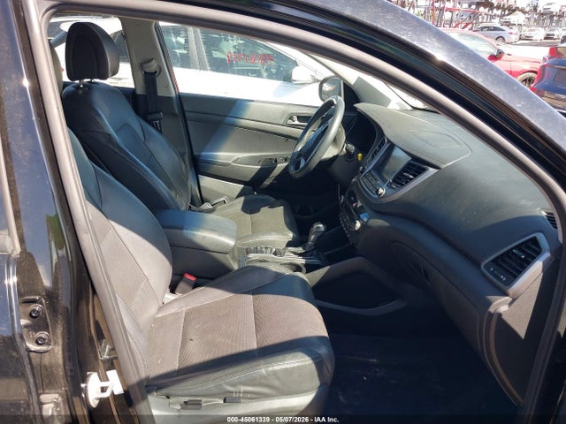 Hyundai TUCSON Sel Plus