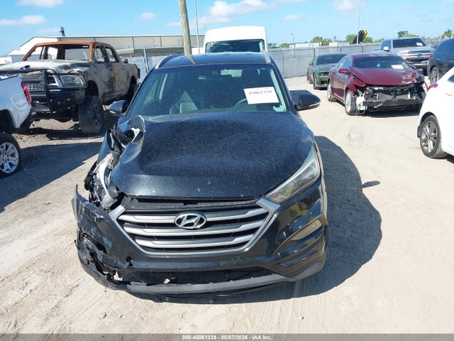 Hyundai TUCSON Sel Plus