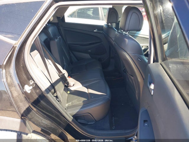 Hyundai TUCSON Sel Plus