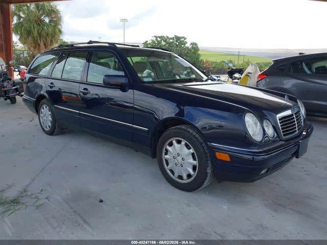Salvage Mercedes-Benz E-Class Image