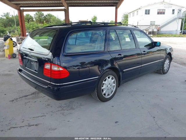 Mercedes-Benz E-Class Awd