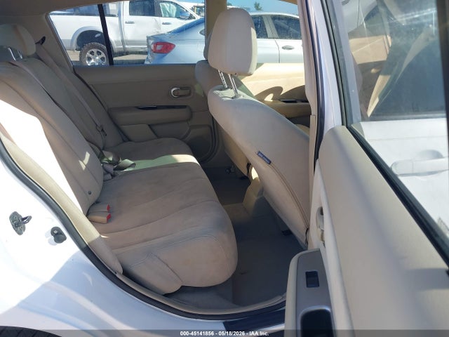 Nissan Versa 1.8s