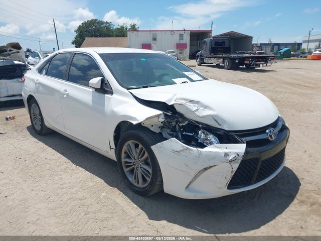 Salvage Toyota Camry Image
