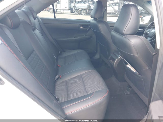 Toyota Camry Se