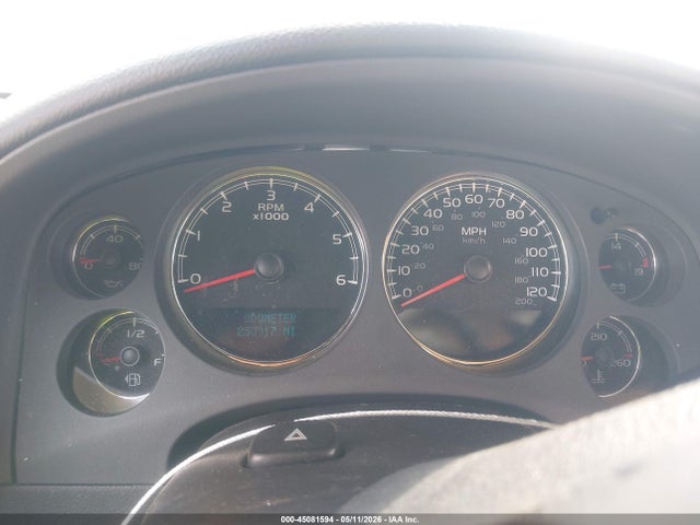 Chevrolet Suburban 1500 Ltz
