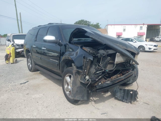 Salvage Chevrolet Suburban 1500 Image