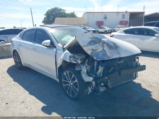 Salvage Kia Cadenza Image