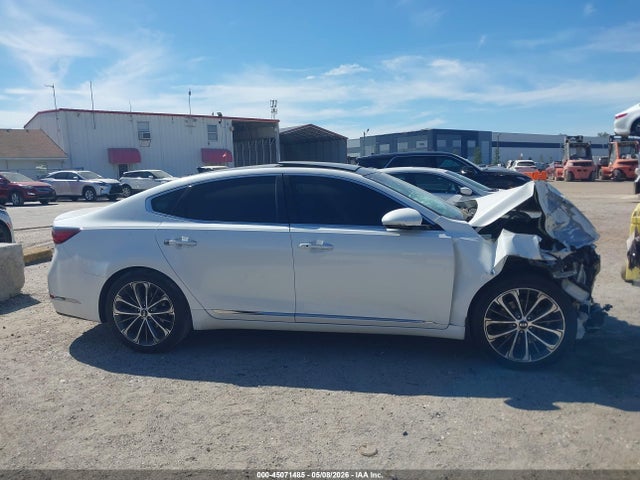 Kia Cadenza Technology