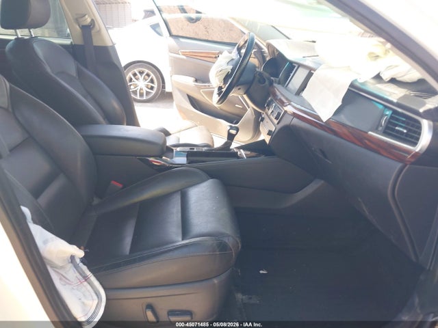 Kia Cadenza Technology
