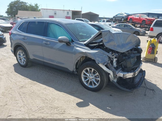 Salvage Honda CR-V Image