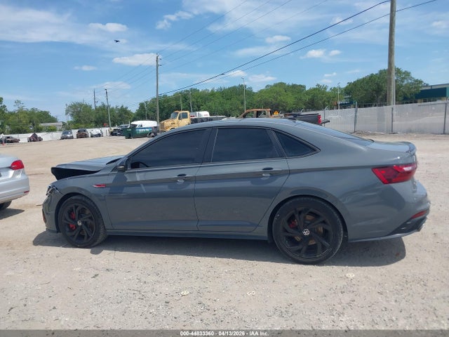 Volkswagen Jetta 2.0t Autobahn