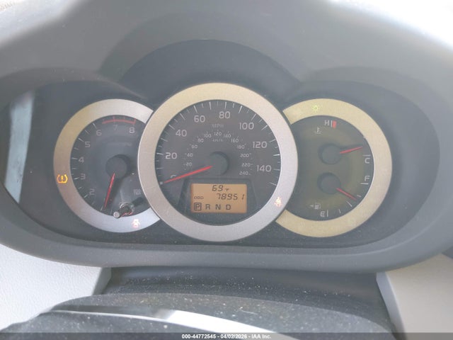 Toyota RAV4 Base V6