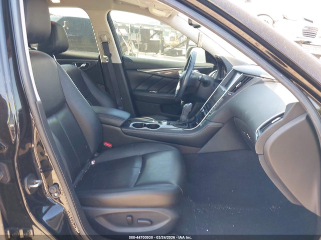 INFINITI Q50 Pure