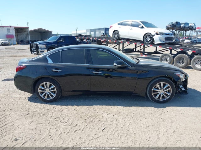INFINITI Q50 Pure