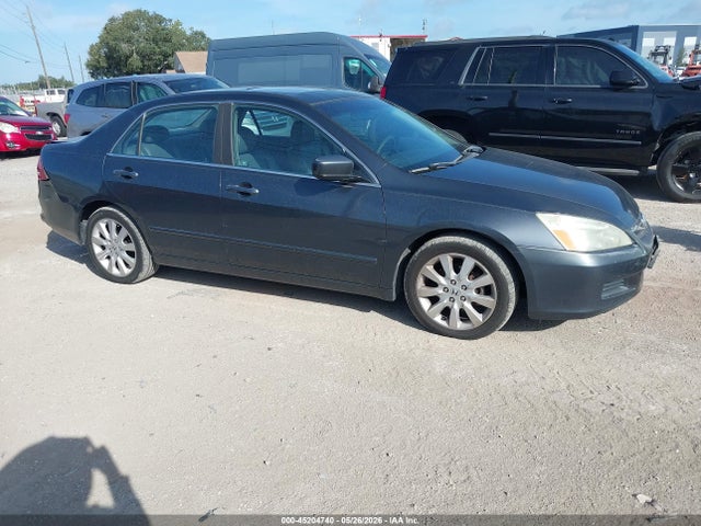 Salvage Honda Accord Image