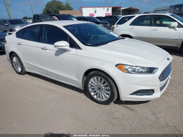 Salvage Ford Fusion Image