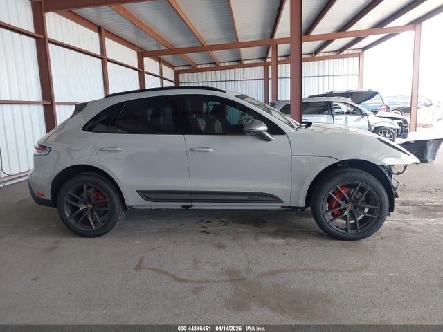 Porsche Macan T