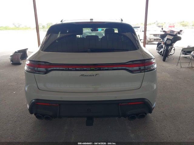 Porsche Macan T