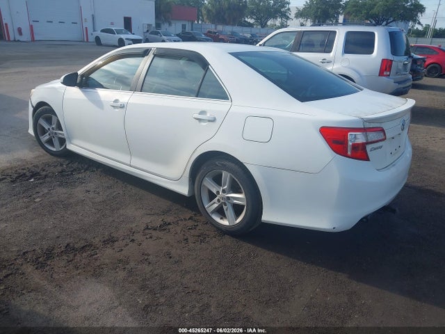 Toyota Camry Se