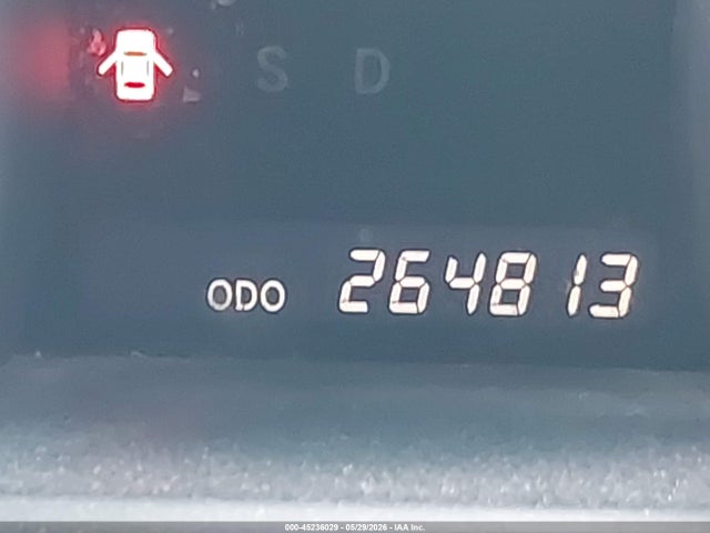 Toyota Highlander Base V6