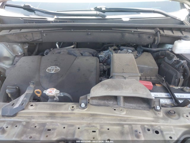 Toyota Highlander Le