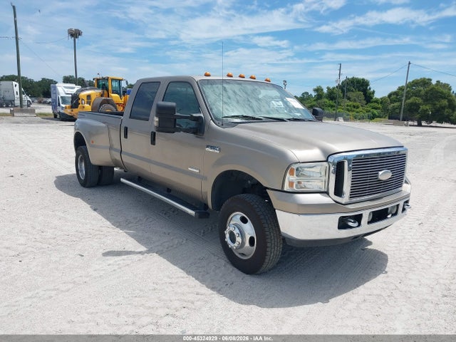 Salvage Ford F-350 Image