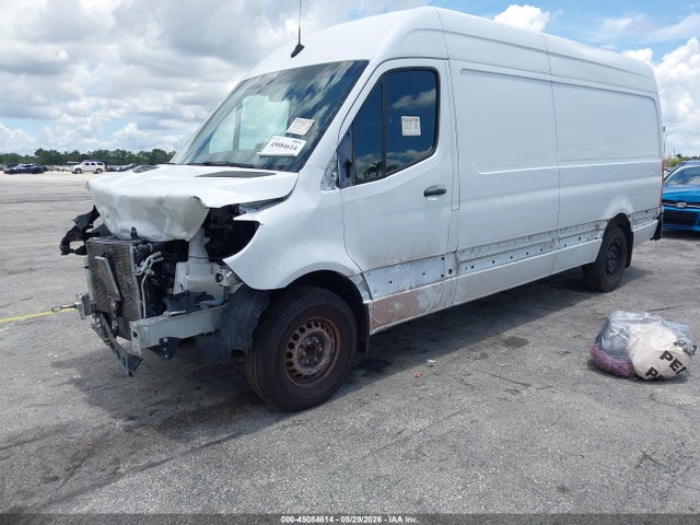 Mercedes-Benz Sprinter 2500 High Roof I4
