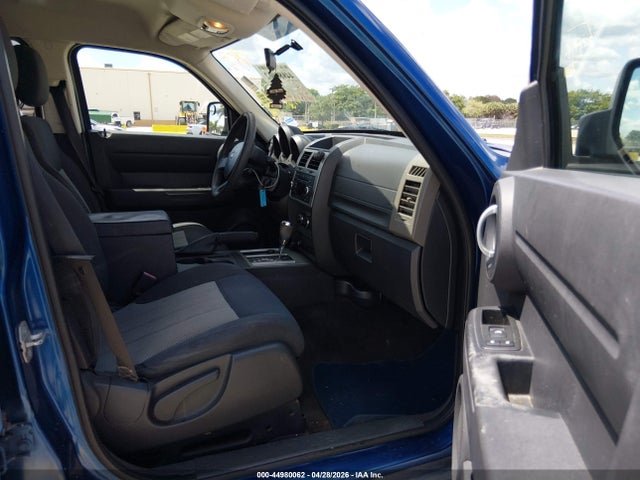 Dodge Nitro Se